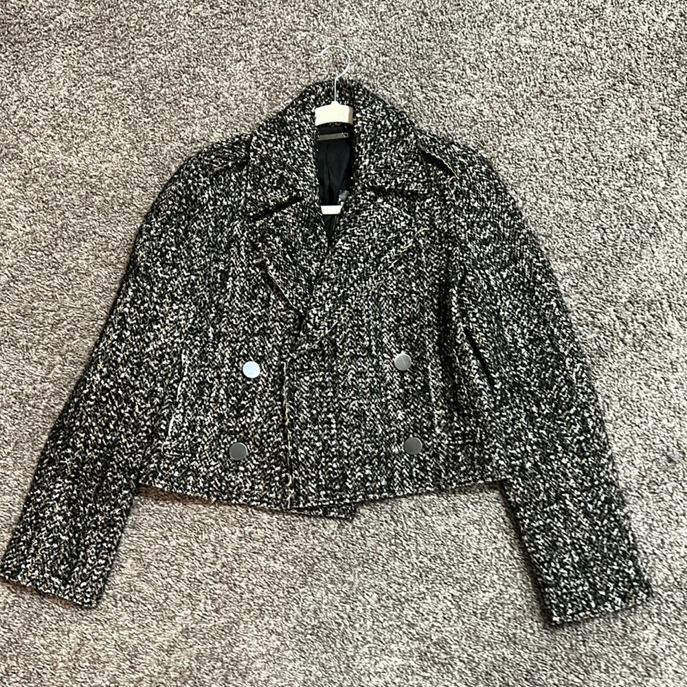 NEW WITH TAGS, WOMEN'S CROPPED BLAZER